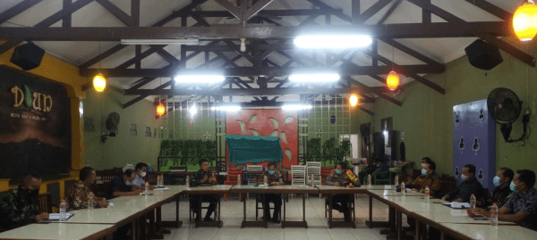 Dandim 1013/Mtw Inisiasi Pertemuan Dengan Stake Holder Terkait Penanganan Covid 19 di Kabupaten Barito Utara