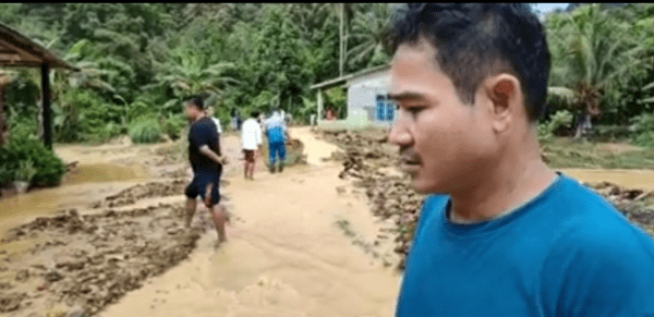 Warga Dusun Selamat Dari Tanah Longsor Gunung Loweng Desa Kepayang