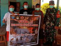 Babinsa Pangkalan Batu Sosialisasi Pencegahan Karhutla di Desa Binaan