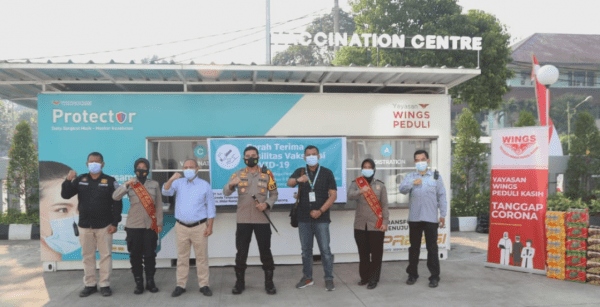 Yayasan Wings Peduli dan Kapolresta Tangerang Serahterimakan Kontainer untuk Gerai Vaksin Drive Thru