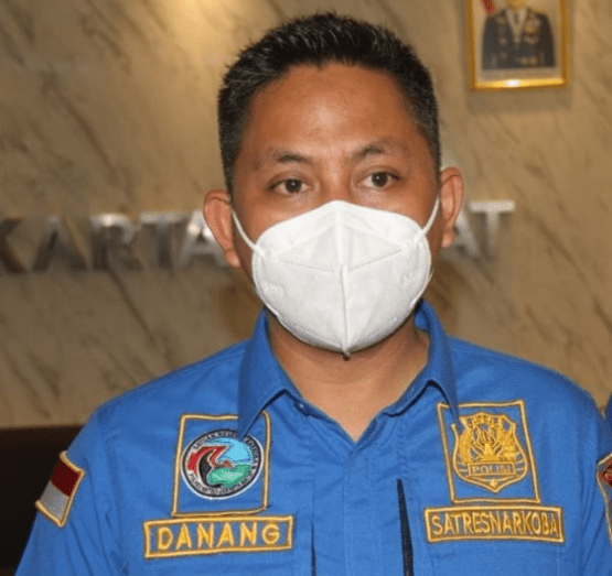 Sat Narkoba Polres Metro Jakarta Barat Melakukan Vaksinasi Tahap Ke 2 dan Penyuluhan Narkoba