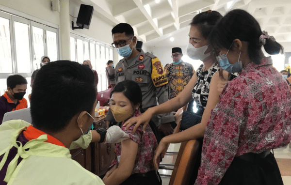 Kata IPTU Imam Widhiatmoko, Kepolisian Mendukung Percepatan dan Perluasan Program Vaksinasi