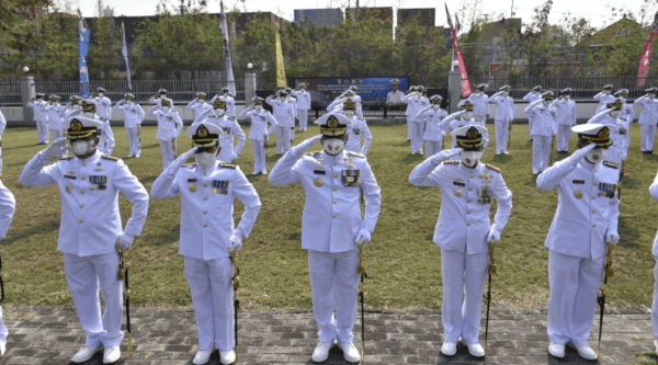 Civitas Akademika STTAL ikuti Upacara HUT TNI Ke-76 Tahun 2021