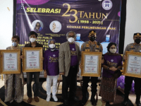 Kombes Pol Wahyu Sri Bintoro Diberikan Penghargaan Dari Komisi Nasional Perlindungan Anak