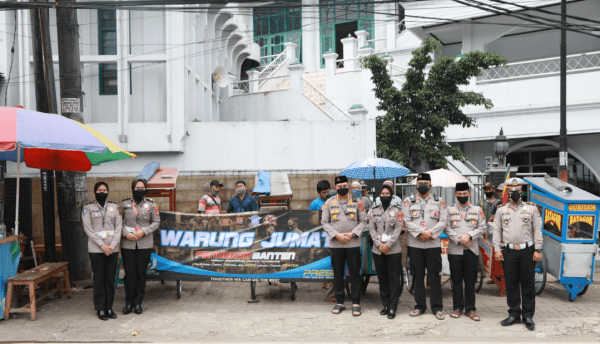 Kapolresta Tangerang Melaksanakan Program Kapolda Banten, “Warung Jumat”