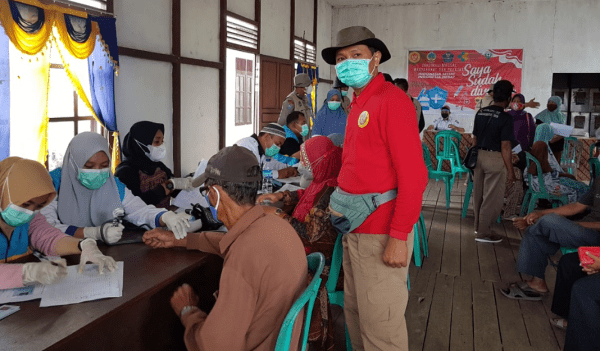Masyarakat Kayung Utara Antusias Ikuti Vaksin yang Dilaksanakan BINDA Kalbar