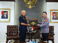 Terus melakukan peningkatan kerja sama antara Kepolisian Indonesia bersama Polisi Diraja Malaysia