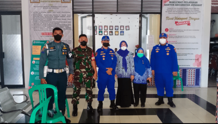 Vaksinasi Serentak Se-Indonesia, Salah Satunya Diselenggarakan di Wilayah Koramil 01/Jungkat