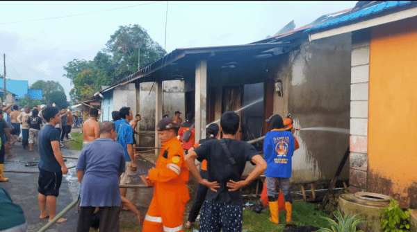 Satu Unit Rumah Warga Desa Rasau Jaya umum Terbakar, Polisi Beberkan Kejadiannya