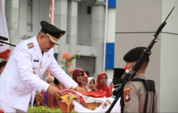 Bupati Melawi Pimpin Upacara Peringatan HUT ke-77 Republik Indonesia 17 Agustus 2022
