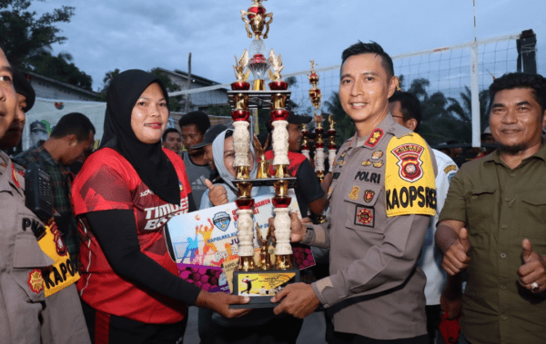 Turnament Volly Kapolres Cup di Laksanakan di Kecamatan Kubu