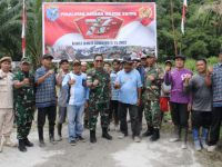 Jalin Kemanunggalan TNI – Rakyat, Paldam XII/Tpr Karya Bakti Bangun Jalan