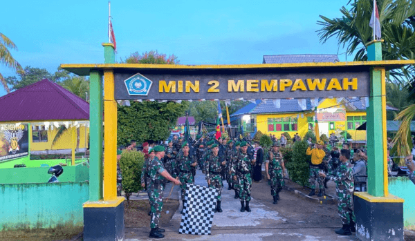 Kainfolahtadam XII/Tpr Berangkatkan Etape ke-3 Gerak Jalan Peleton Pembawa Simbol Yudha Wastu Pramuka Jaya