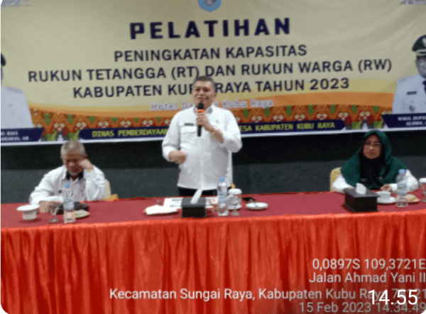 Pelatihan Peningkatan Kapasitas   RT dan RW Desa Sungai Raya Dalam dan Desa Kali Bandung di Buka Sekda Kubu Raya