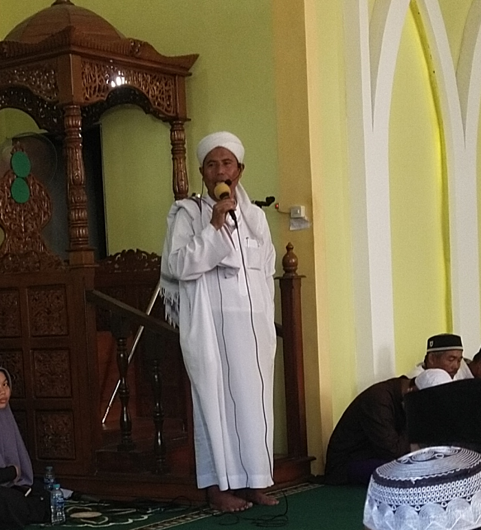 Ustaz Agustiani Sampaikan Tausiyah Pada Peringatan Isra Mi’raj di Masjid Baitul Makmur
