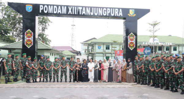 Pangdam Tanjungpura Resmikan Pembangunan Gapura Mapomdam XII/Tpr