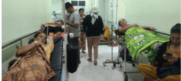 Diduga Akibat Keracunan Hidangan Hajatan Puluhan Warga di larikan ke Rumah Sakit