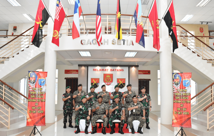 Tingkatkan Hubungan Bilateral, Pangdam Tanjungpura Kunjungi Divisyen Pertama Infantri Malaysia