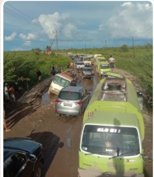 Bupati dan DPRD  Ketapang Gagal Membangun Jalan Pelang Tumbang Titi