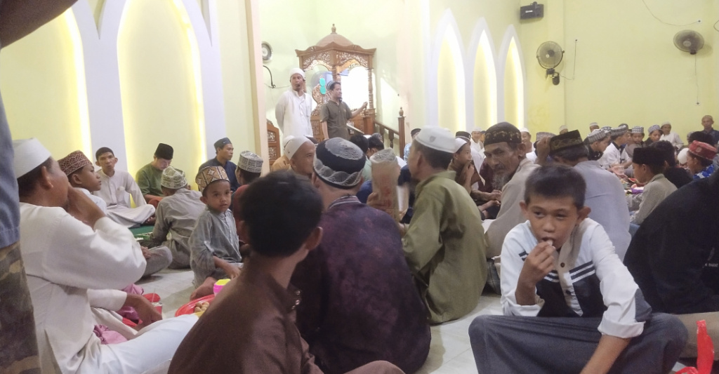 Jama’ah Masjid Baitul Ma’mur Sengkong Rayakan Nisfu Sya’ban dengan Khidmat dan Kebersamaan
