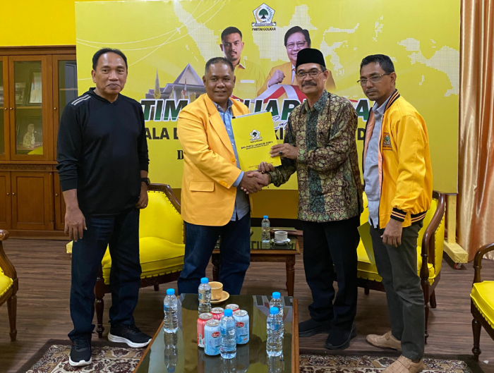 H. Suryansyah, SE.,MMA Kembalikan Berkas Pendaftaran Calon Wakil Bupati Mempawah