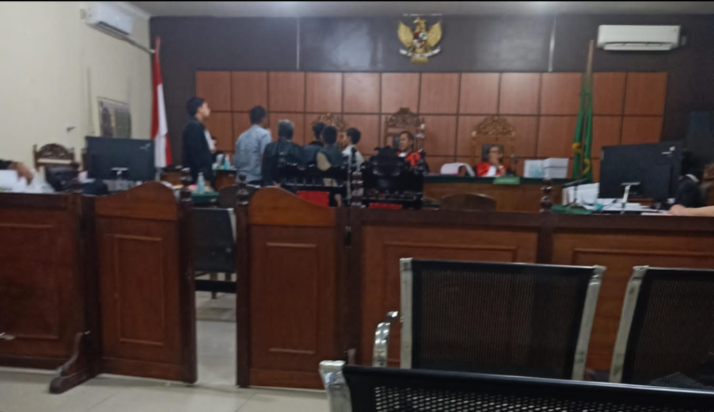 Sidang Korupsi Jembatan Ketungau 2 Kabupaten Sintang Tahun Anggaran 2019 yang berlangsung di Pengadilan Tipikor Pontianak