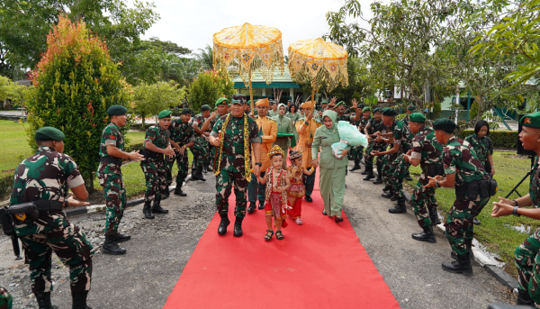 Kunjungan Kerja Perdana, Pangdam Tanjungpura Sambangi Brigif 19/KH