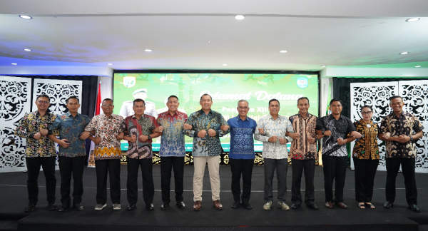 Jalin Silaturahmi, Pangdam Tanjungpura Ramah Tamah Dengan Forkopimda Kota Singkawang