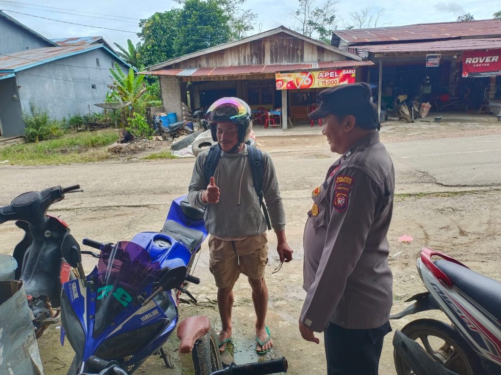 Patroli Kamtibmas Polsek Kuala Behe Tingkatkan Keamanan Jelang Perayaan Natal