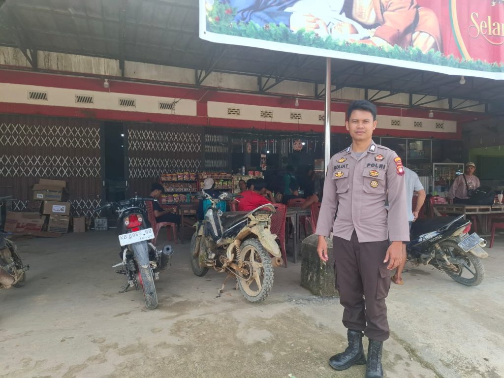 Patroli Siang Polsek Kuala Behe, Wujudkan Rasa Aman di Tengah Masyarakat