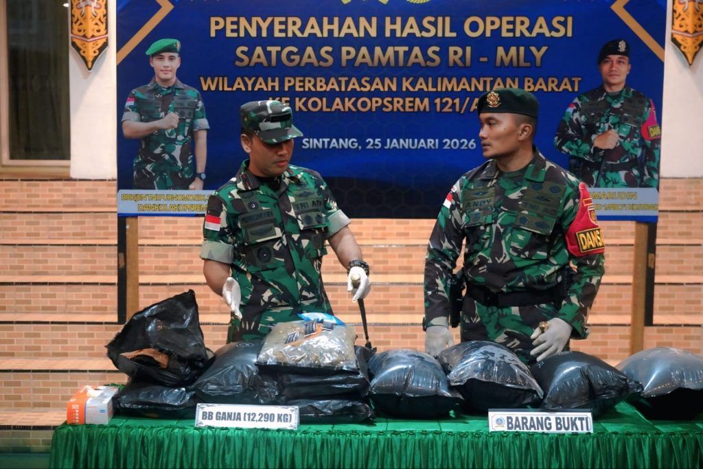 Danrem 121/Abw terima hasil operasi penggagalan penyelundupan Narkotika jenis Ganja sebanyak 12,290 kilogram
