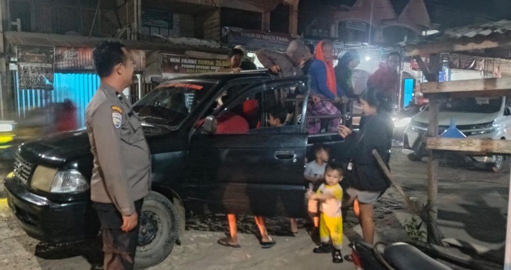 Pastikan Situasi Tetap Kondusif, Personel Subsektor Sompak Laksanakan Patroli Kamtibmas Malam Hari