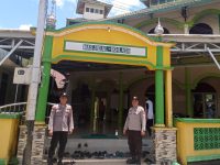 Polsek Menyuke Berikan Pengamanan Sholat Jum’at