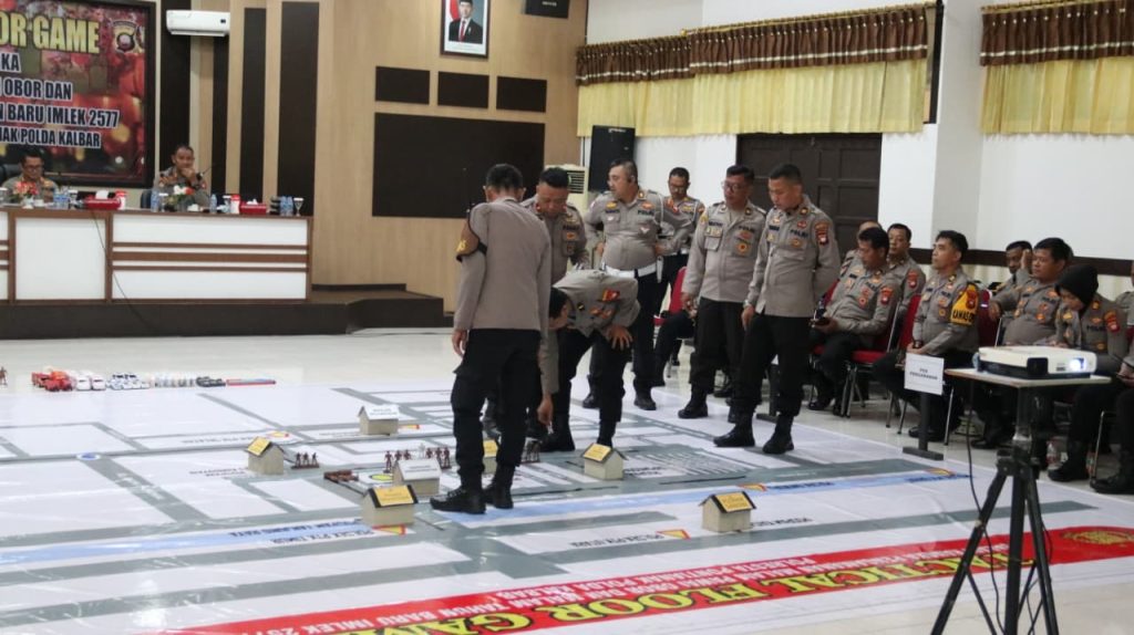 Matangkan kesiapan Pengamanan pawai Obor , perayaan Imlek 2577 dan Cap Go Meh, Polda Kalbar Gelar Tactical Floor Game (TFG)
