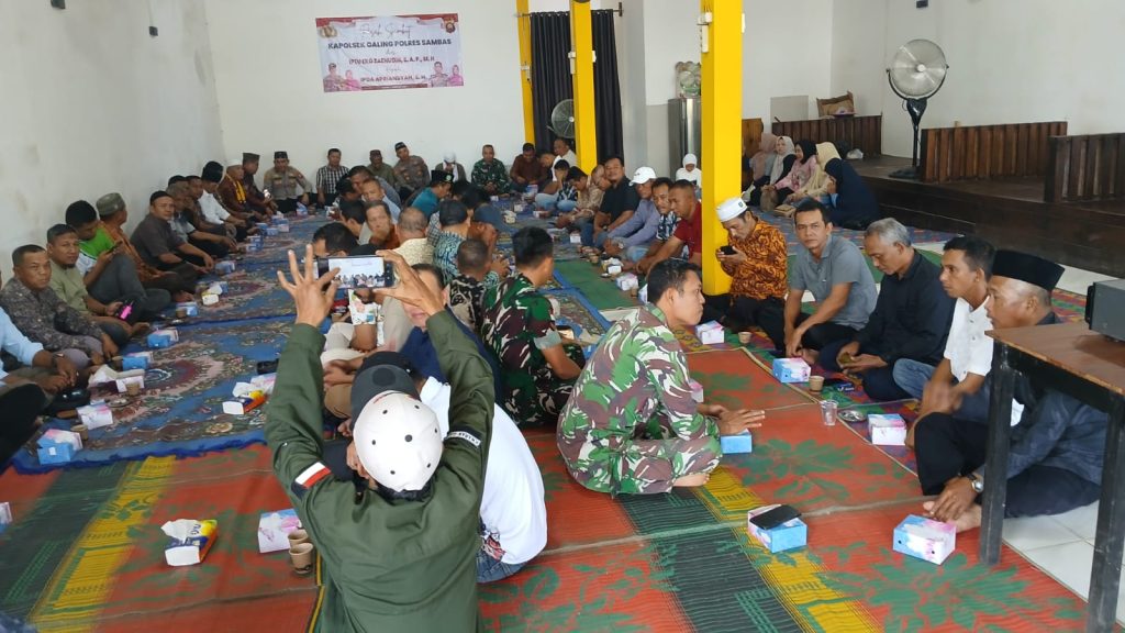 Anggota Koramil 07/Teluk Keramat Hadiri Pisah Sambut Kapolsek Galing