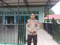 Personel Polsek Menjalin Laksanakan Pengamanan Dan Himbauan Kamtibmas Sholat Jum’at Di Masjid Nurul Yaqin