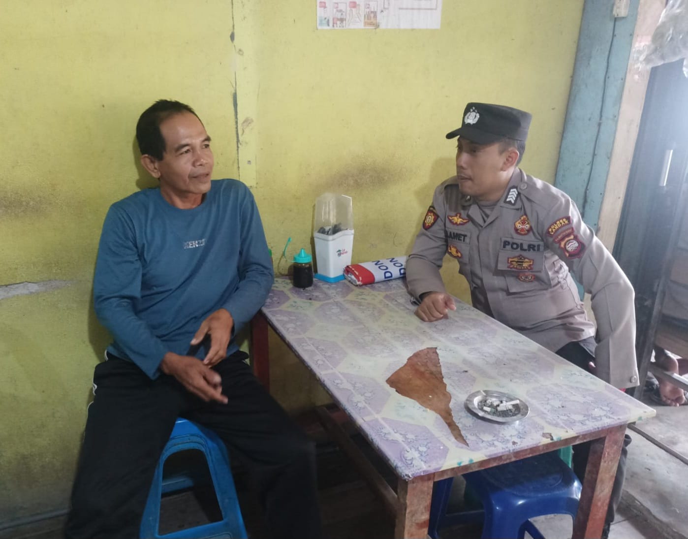 Patroli Rutin Siang Hari, Kehadiran Personel Polsek Menjalin Berikan Rasa Aman kepada Warga