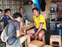 Kanit Lantas Polsek Mempawah Hulu Laksanakan Patroli Sambang, Ajak Warga Jaga Kamtibmas