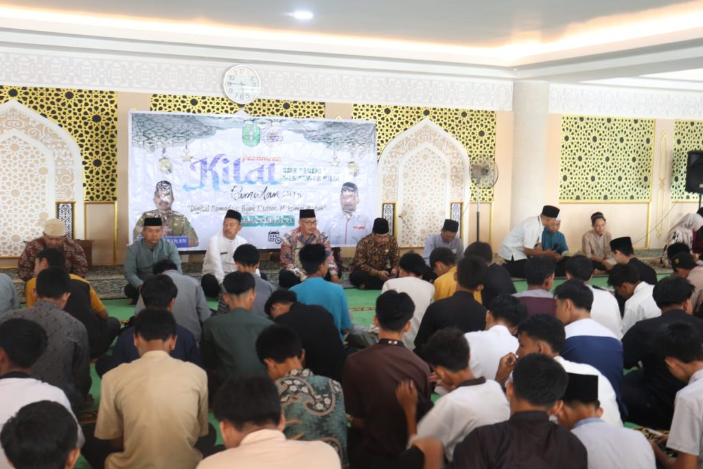 Tausiyah di Pesantren Kilat SMK 1 Mempawah Hilir, LDII Kalbar Dorong Pelajar Miliki Kesalehan Pribadi dan Sosial
