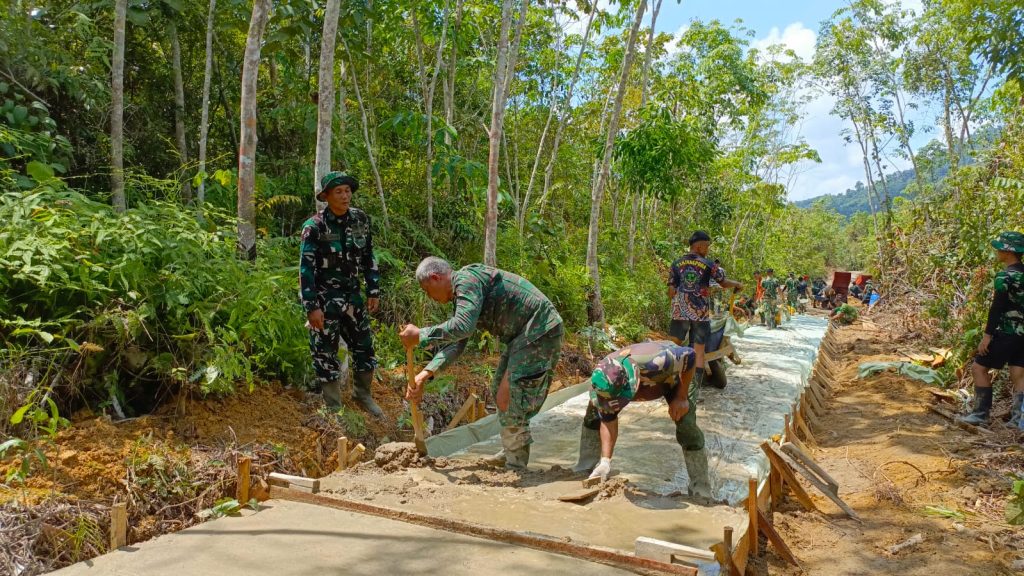 Pasiter Pastikan Rabat Beton Selesai Tepat Waktu Walaupun Sering Hujan