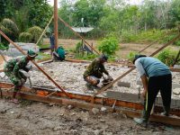 Anggota Satgas TMMD Kebut RTLH