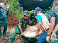 Ketua RT Dusun Kumpang Turut Aktif dalam Kegiatan Rabat Beton