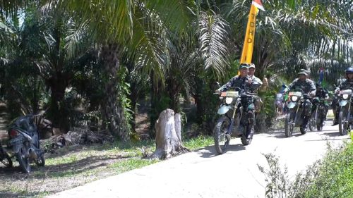 Momen Unik Penutupan TMMD, Kasdam Bonceng Wakil Bupati Saat Tinjau Hasil Pembangunan
