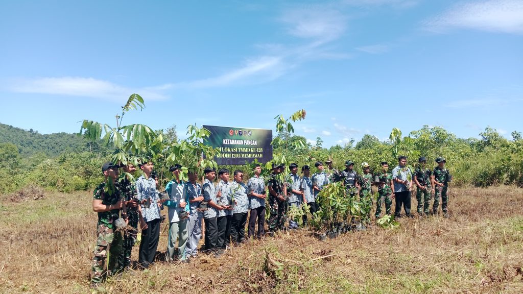 Dansatgas TMMD: Pohon yang Ditanam Hari Ini Jadi Harapan Baru untuk Desa Sepang