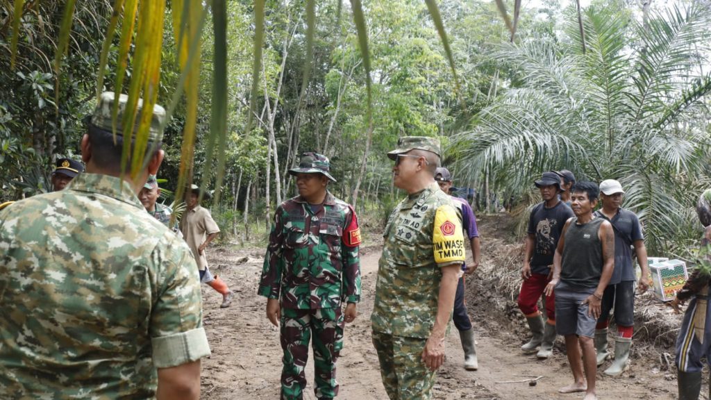 Di Balik Peninjauan TMMD, Tim Wasev Mabesad Soroti dan Puji Kualitas Pembangunan di Desa Sepang