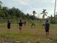 Kades Sepang Bangga Lihat Satgas TMMD dan Remaja Desa Jalani Kebersamaan Lewat Voli