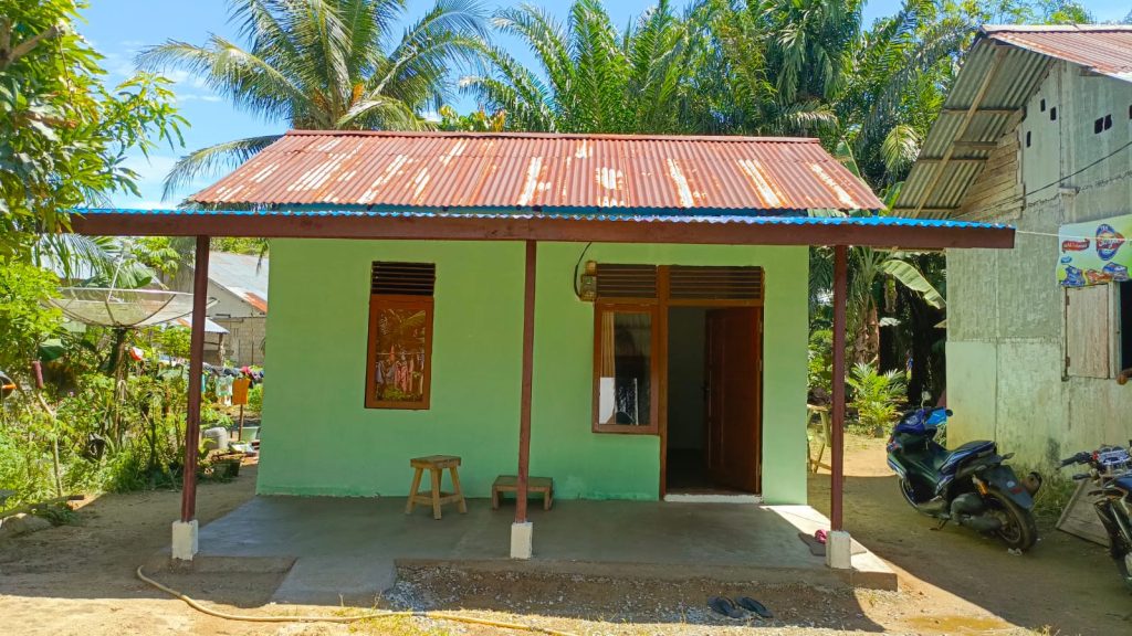 Dikebut dengan Semangat Gotong Royong, Rumah Milik Derianus Rampung di RTLH