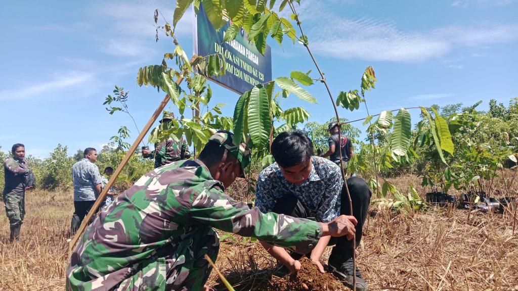 Warga Terharu Lihat Satgas TMMD Tinggalkan Jejak Hijau Sebelum Penutupan