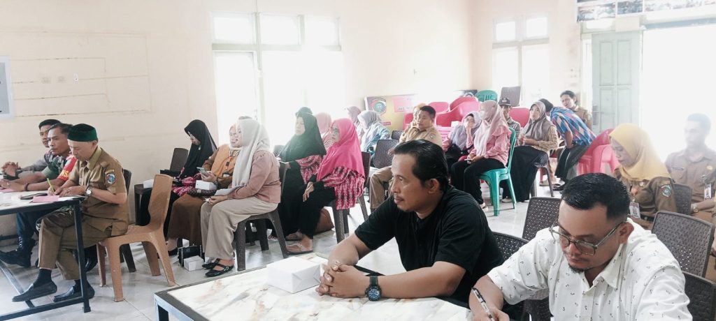 <h4><a href='https://postkotapontianak.com/babinsa-koramil-1201-03-mempawah-hilir-satukan-langkah-dengan-pemerintah-desa-perangi-stunting/' title='Babinsa Koramil 1201-03/Mempawah Hilir Satukan Langkah dengan Pemerintah Desa Perangi Stunting'>Babinsa Koramil 1201-03/Mempawah Hilir Satukan Langkah dengan Pemerintah Desa Perangi Stunting</a></h4>