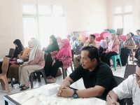 Babinsa Koramil 1201-03/Mempawah Hilir Satukan Langkah dengan Pemerintah Desa Perangi Stunting